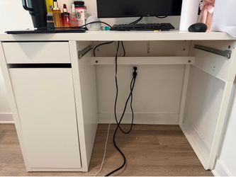 Desk Table