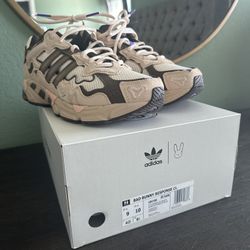 Bad Bunny x Response CL 'Paso Fino' The Bad Bunny x adidas Response CL 'Paso Fino' 