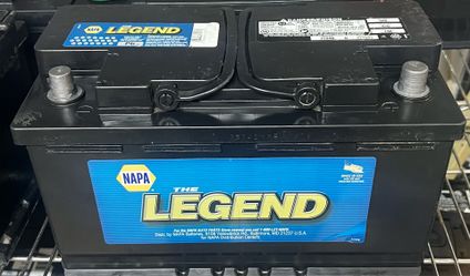 BATTERY NAPA LEYENDS SIZE H7  LIKE NEW