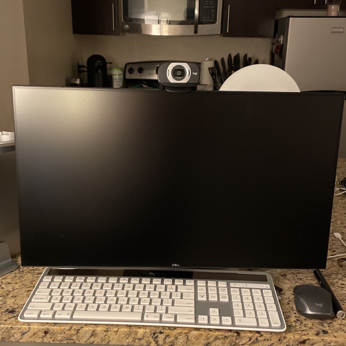 Dell Ultrasharp 24” U2419 HC USB- C monitor