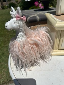 Llama Decor