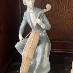  Lladro Cellist 4651