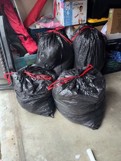 Used clothes/Ropa usada