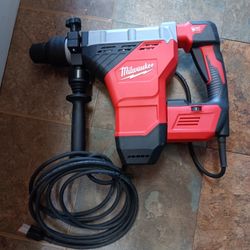 Milwaukee New 1 3/4" Rotaey Hammer Nuevo