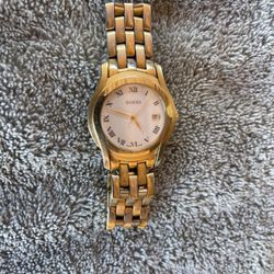 Gucci 5400m 18k Gold Plated Mens watch 