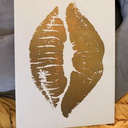 Lips Wall Decor