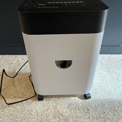 Royal 14 Sheet Microcut Shredder