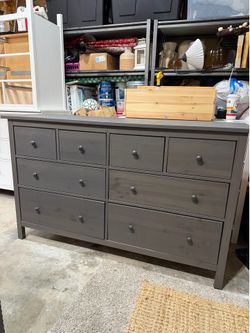 ikea hemnes 8 drawer dresser (DELIVERY AVAILABLE)
