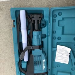MAKITA BRAKING HAMMER 