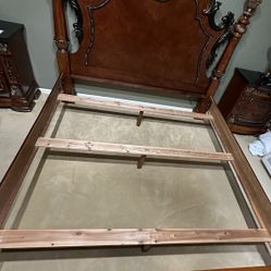 King Bed Set Five Pieces, Bed, Dresser, Chest, Two Nightstand And Two Lamps