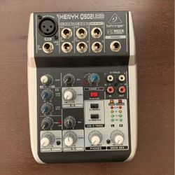 Behringer Q502USB Mixer