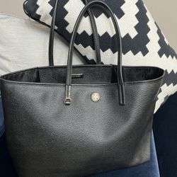 Tory BURCH ~ Black Leather / Gold Hardware Tote