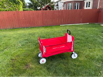Radio Flyer Collapsible Wagon