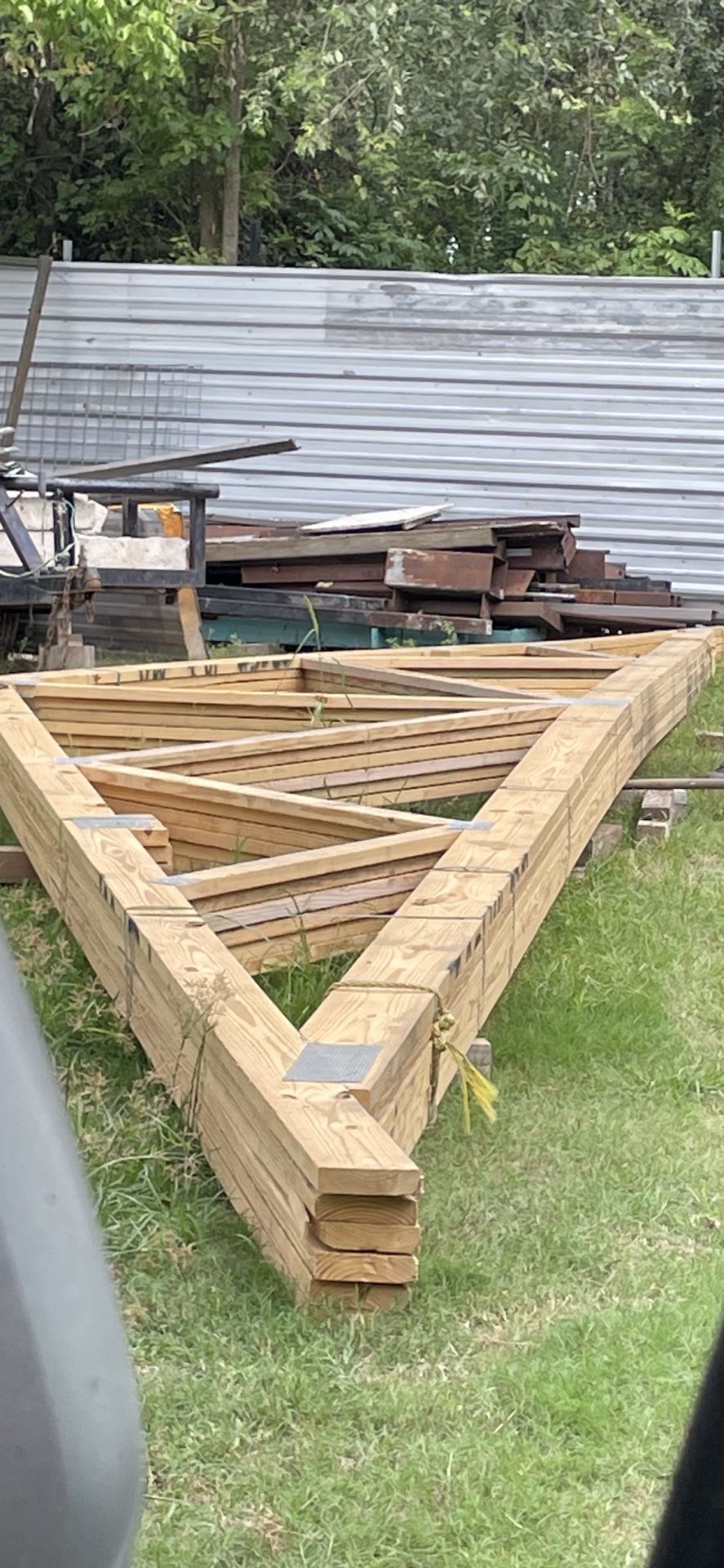 Tengo 6. Cabrillas De Madera Son De 40’ De Largas Para Una Bodega De 40 ‘ X60’