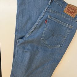 Women’s Levi Jeans High Rise 