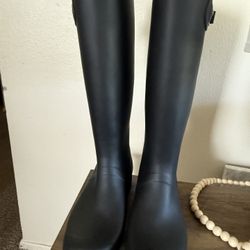 Hunter Women Boots Size 9