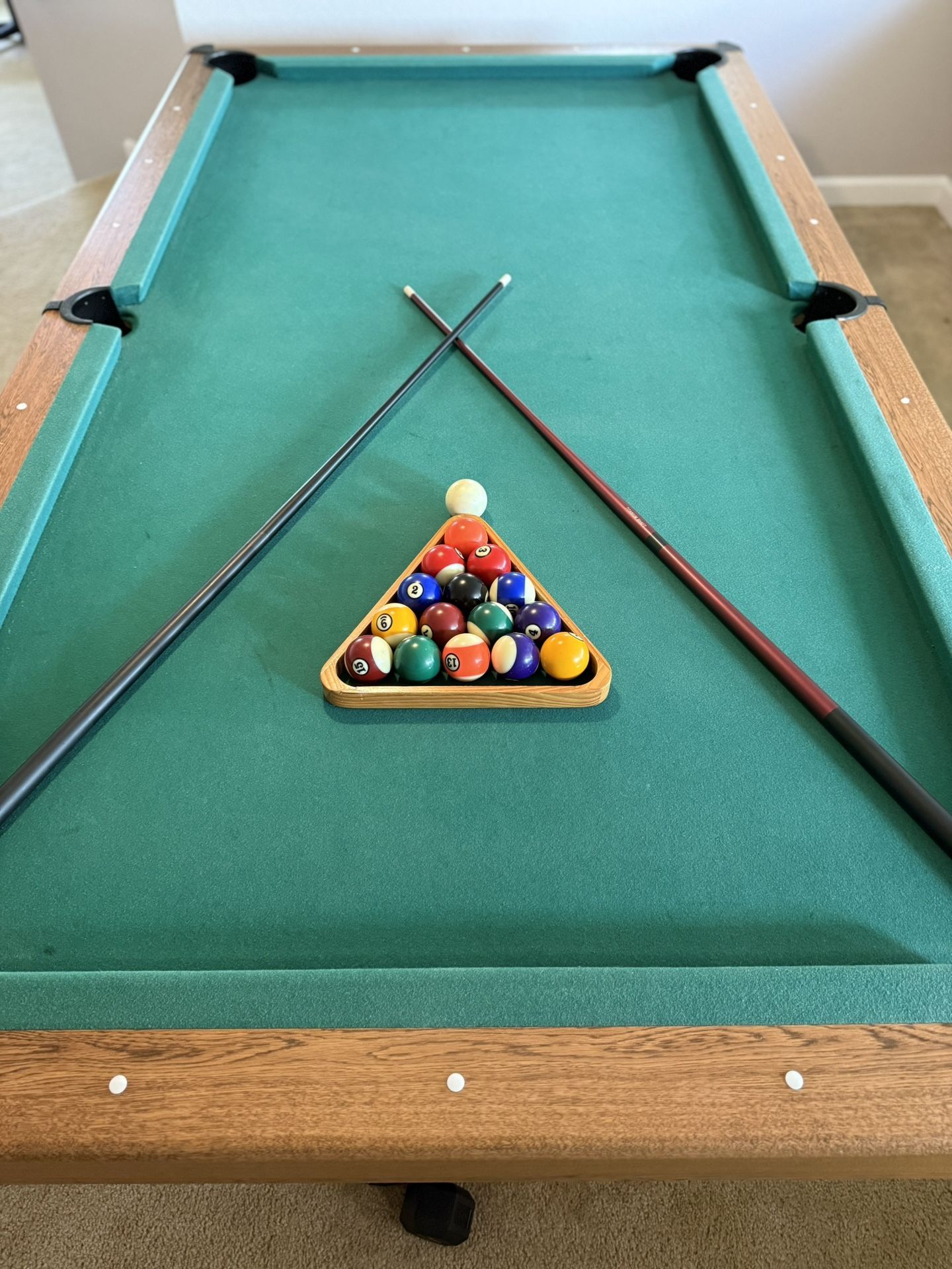 Pool table