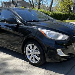 2012 Hyundai Accent