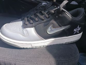 Supreme dunks