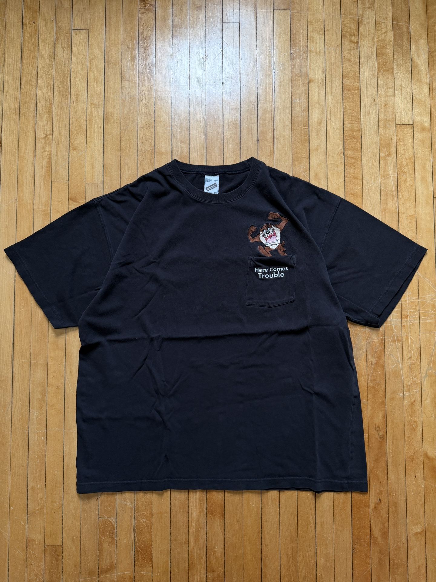 VTG 90a Warner Bros Studio Taz ‘Here Comes Trouble' Graphic Black Tee Sz. XL
