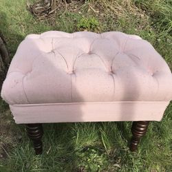 Ottoman With Wooden Legs