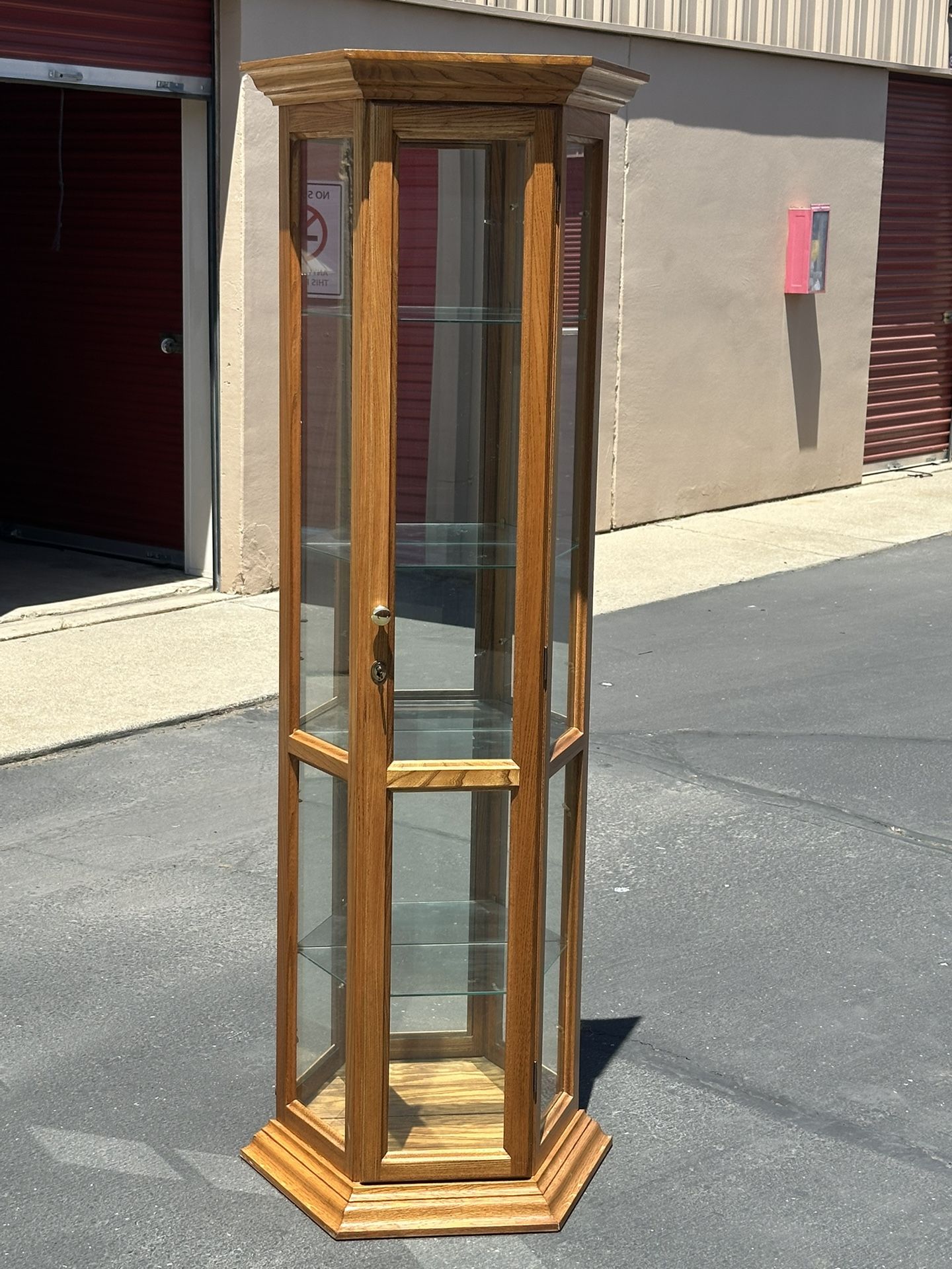 Curio Cabinet With Light And Key