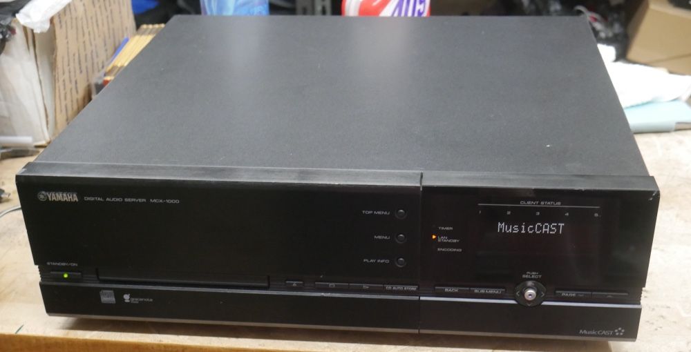 Yamaha MCX-1000 Vintage Media Server USED TESTED. IN A GOOD WORKING ORDER. NOTE- NO REMOTE.