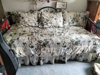 Day bed