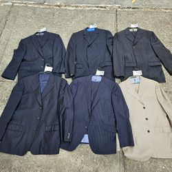 6 Expensive Quality Wool Suits. Size 44 Regular 