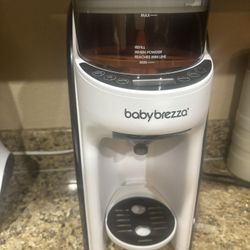 Baby Brezza Formula Dispenser Machine