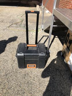 Tool box wheels rigid great condition