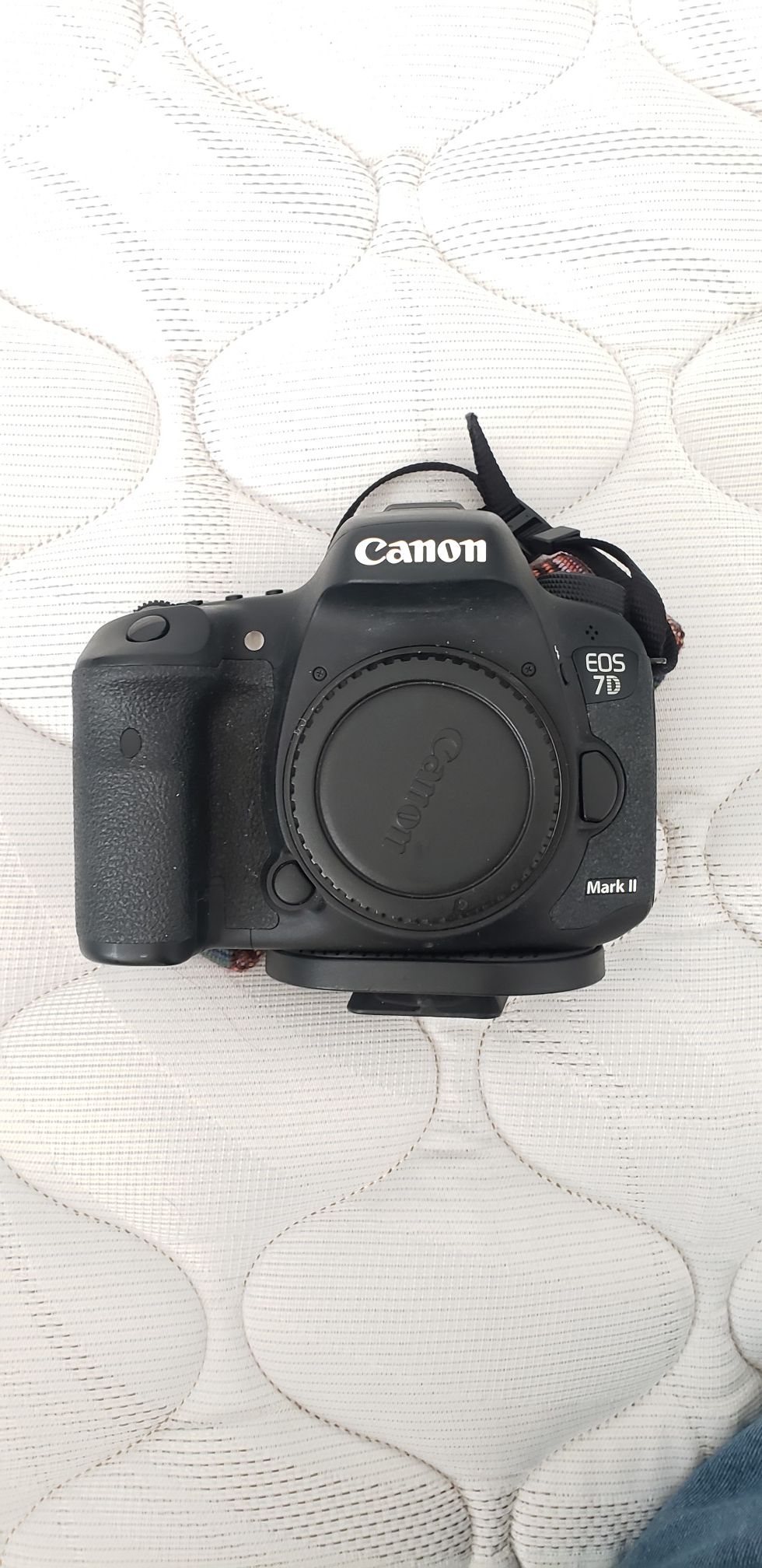 Cannon 7d mkii body