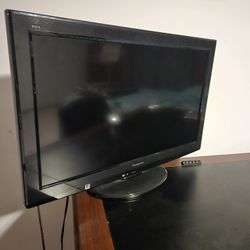 Panasonic 32" TCL32X2 LCD TV