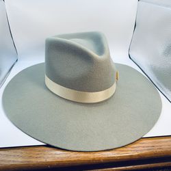 Small Twister Wool Hat 