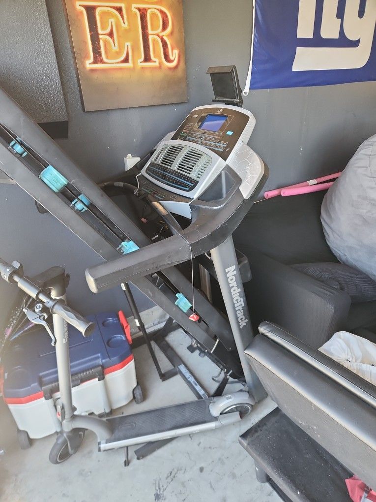Treadmill Free