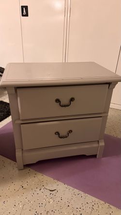 Set of night stands (2)
