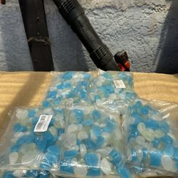 1000pc Glow in The Dark Garden Pebbles Stones Rocks for Yard and Walkways Decor, DIY Decorative Luminous Stones in Blue