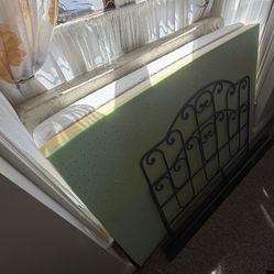 Bed Set (Size: Full)