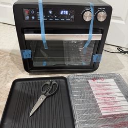 26QT Air Fryer Oven,Oil-Less Digital Touchscreen Toaster Oven with 10-in-1 Multi Function&Custom Mode, Visible Window , 1800W,Black