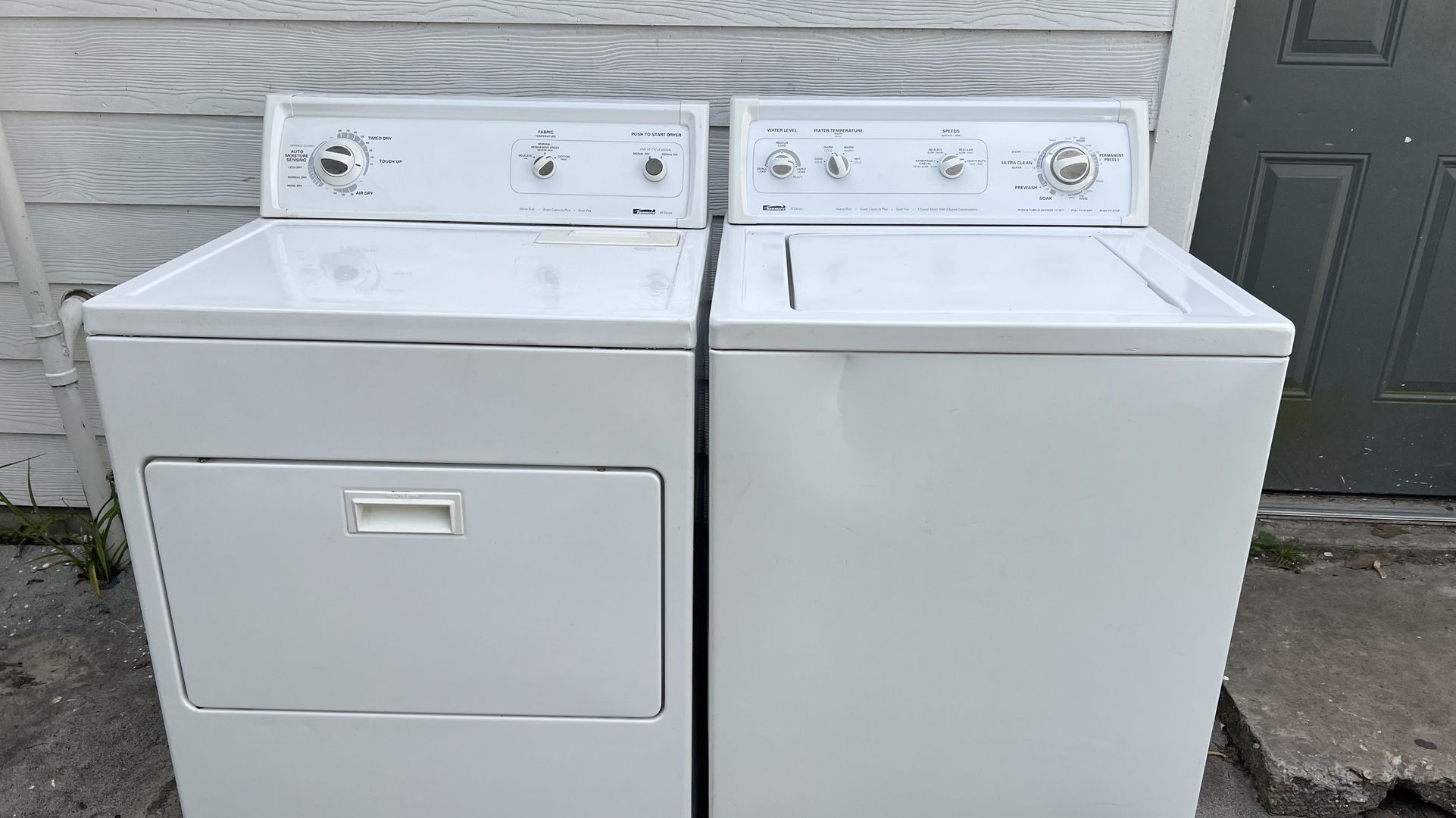 FANTASTIC MATCHING KENMORE WASHER AND DRYER WRINKLE FREE FABRIC