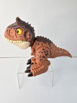 Jurassic World Camp Cretaceous Wild Chompin' Carnotaurus Toro Dino Escape 6.5" 