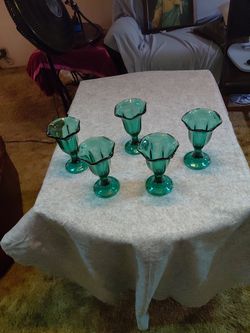 Anchor Hocking tulip green glass