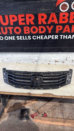 2008 Accord Sedan Grille OEM 2012