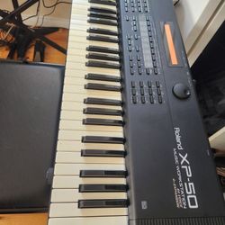 Roland Xp-50 Keyboard Workstation / Like New
