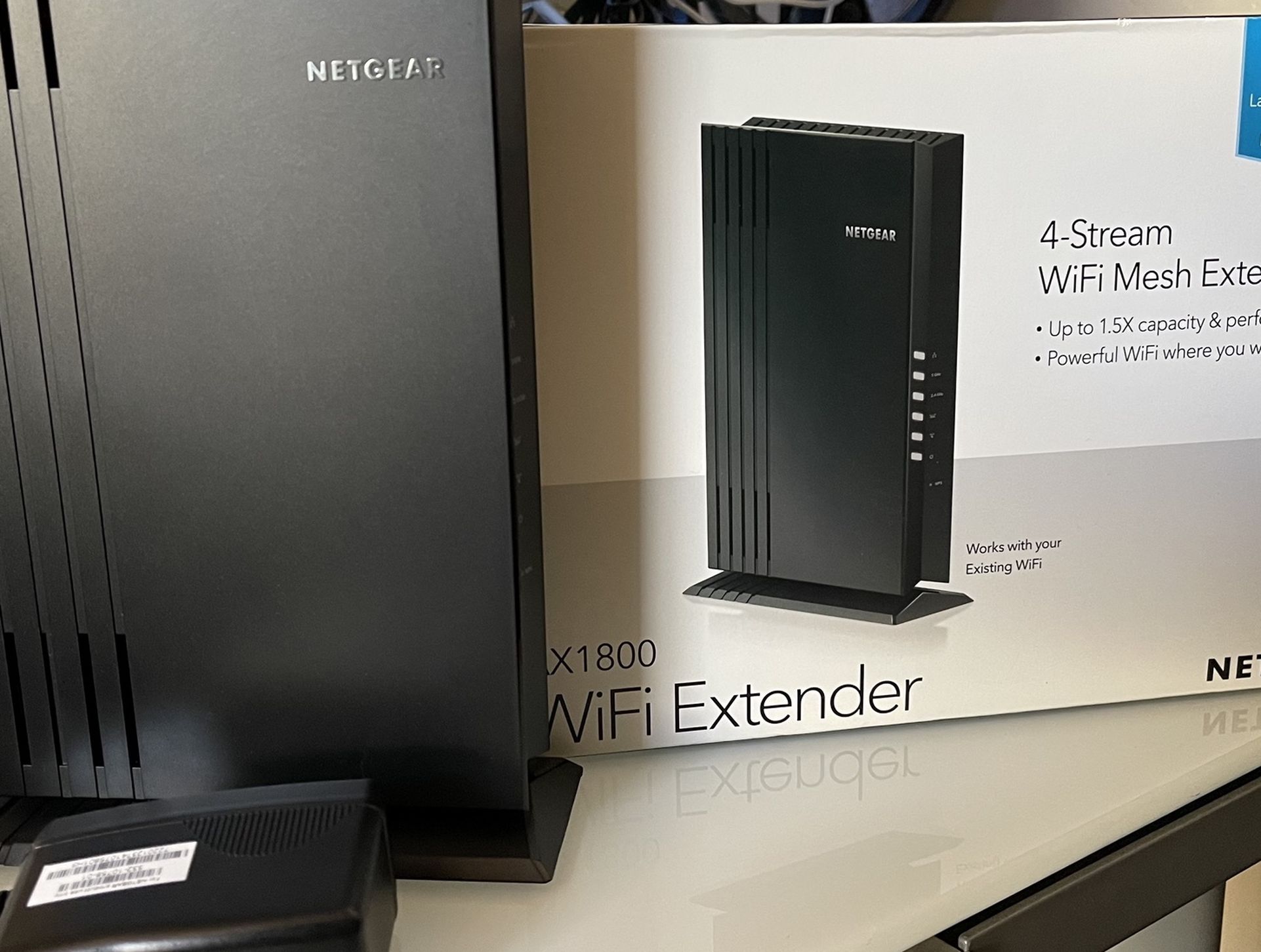 Netgear EAX20 WiFi Extender Wi-Fi 6 AX1800