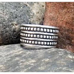 Retired James Avery Ring 