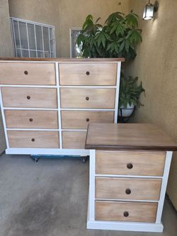 DRESSER FOR SALE $325 0B0