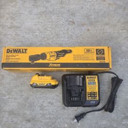 Dewalt 12v Ratchet Wrench Set 3/8 Brand New Include Battery 3.0 And Charger Brand New 
