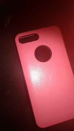 7-plus and 8-plus iPhone case comes in three pieces