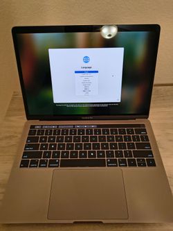 Apple MacBook Pro 13" (2018) – 2.3 GHz Quad-Core Intel i5 / 8GB RAM / 512GB SSD / Four Thunderbolt 3 Ports